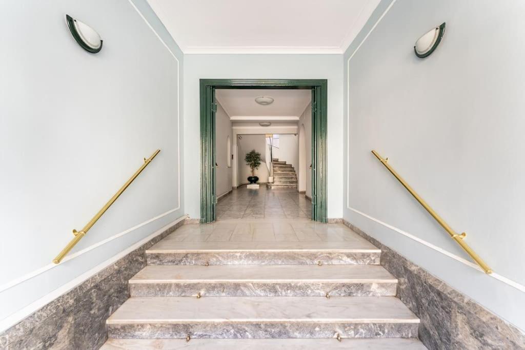 Amazing 3Bdr Apt With Unique Roof Garden In Plaka เอเธนส์ ภายนอก รูปภาพ