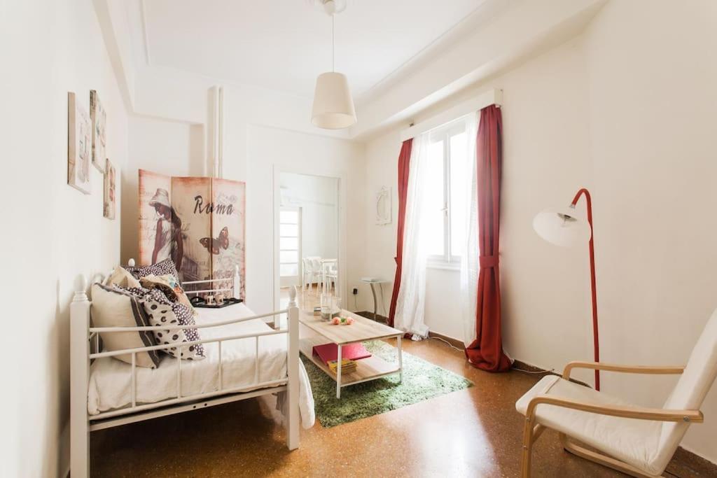 Amazing 3Bdr Apt With Unique Roof Garden In Plaka เอเธนส์ ภายนอก รูปภาพ